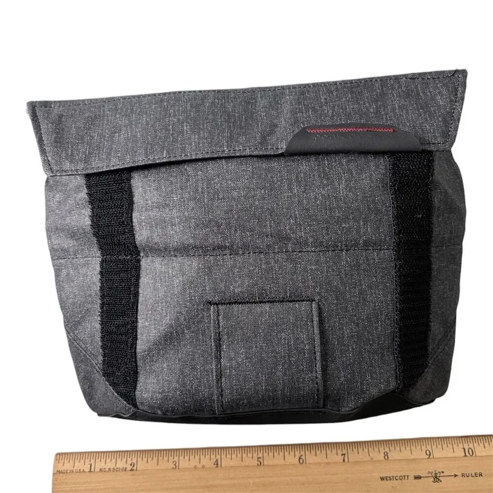 Peak Design Field Pouch Camera Gear Bag Charcoal & Black Trim V1 - No Strap